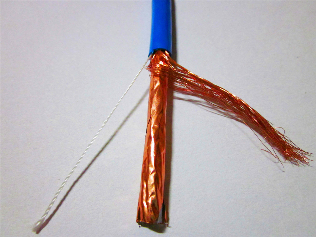 六类双屏蔽网线